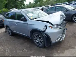 JA4AD2A30HZ070130 2017 MITSUBISHI OUTLANDER