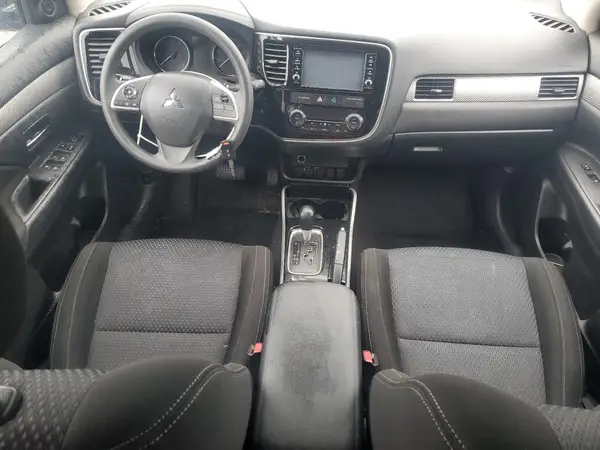 JA4AD2A30JJ001958 2018 MITSUBISHI OUTLANDER - Image 8