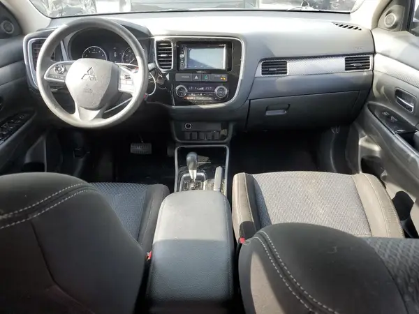 JA4AD2A30JZ012380 2018 MITSUBISHI OUTLANDER - Image 8