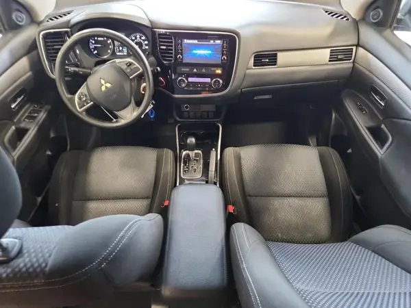 JA4AD2A30JZ055259 2018 MITSUBISHI OUTLANDER - Image 8