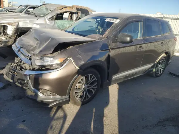 JA4AD2A30JZ060767 2018 MITSUBISHI OUTLANDER - Image 1