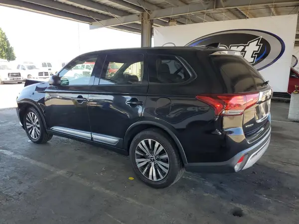 JA4AD2A30KZ007004 2019 MITSUBISHI OUTLANDER - Image 2