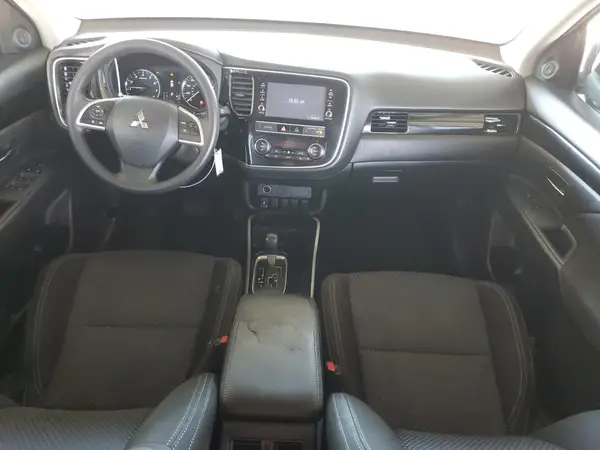 JA4AD2A30KZ007004 2019 MITSUBISHI OUTLANDER - Image 8