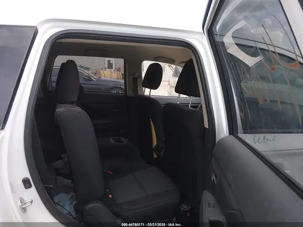 JA4AD2A30KZ014986 2019 MITSUBISHI OUTLANDER - Image 8