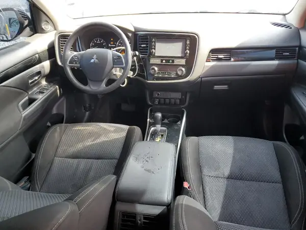 JA4AD2A30KZ016575 2019 MITSUBISHI OUTLANDER - Image 8