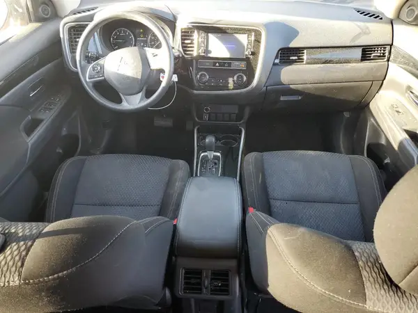 JA4AD2A30KZ018939 2019 MITSUBISHI OUTLANDER - Image 8