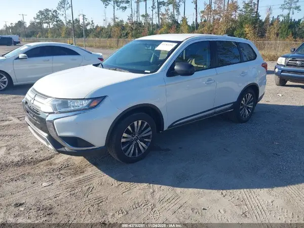 JA4AD2A30KZ054534 2019 MITSUBISHI OUTLANDER - Image 2