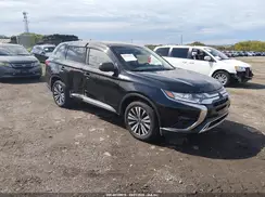 JA4AD2A30KZ055585 2019 MITSUBISHI OUTLANDER