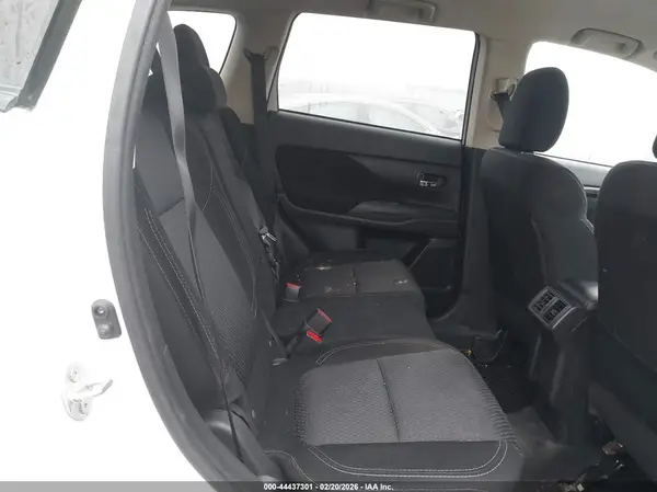 JA4AD2A30LZ009207 2020 MITSUBISHI OUTLANDER - Image 8