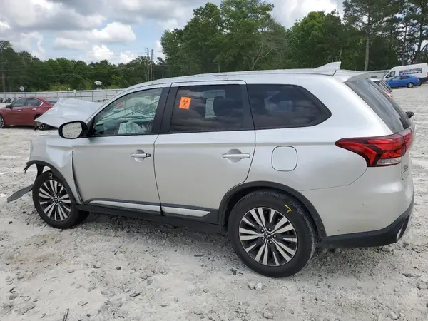 JA4AD2A30LZ011801 2020 MITSUBISHI OUTLANDER - Image 2