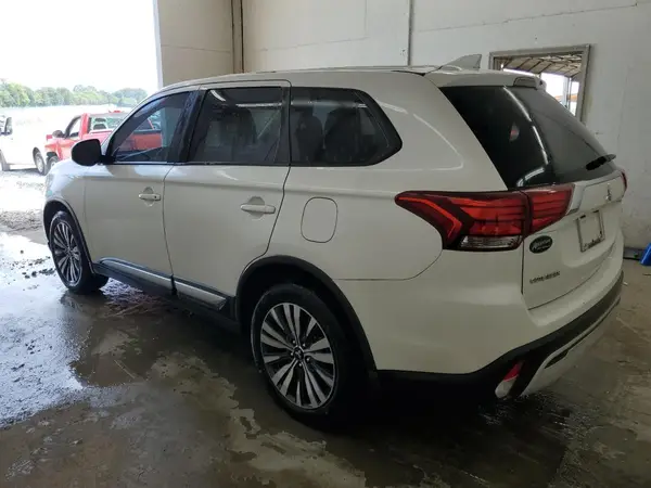 JA4AD2A30LZ015170 2020 MITSUBISHI OUTLANDER - Image 2