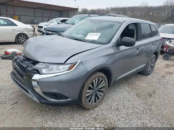 JA4AD2A30LZ016254 2020 MITSUBISHI OUTLANDER - Image 2