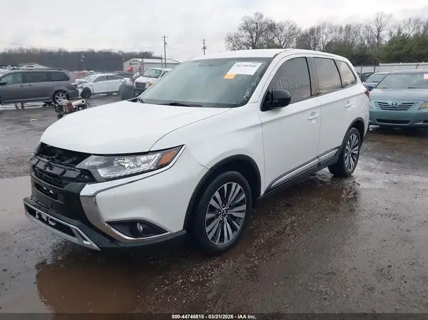 JA4AD2A30LZ027447 2020 MITSUBISHI OUTLANDER - Image 2