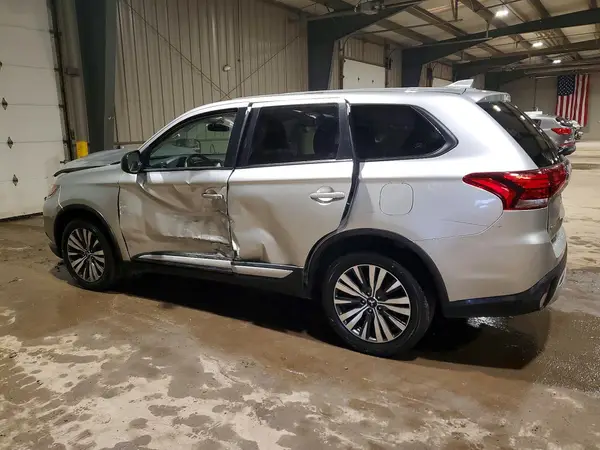 JA4AD2A30LZ032874 2020 MITSUBISHI OUTLANDER - Image 2