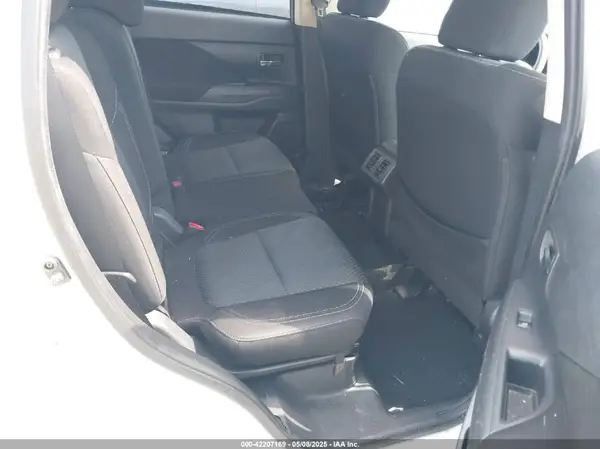 JA4AD2A30LZ034060 2020 MITSUBISHI OUTLANDER - Image 8