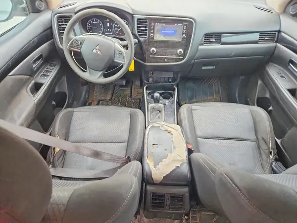 JA4AD2A30LZ040134 2020 MITSUBISHI OUTLANDER - Image 8