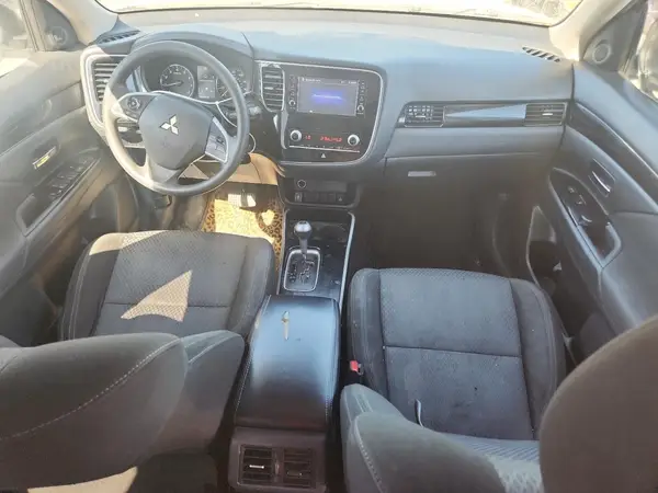 JA4AD2A30LZ046371 2020 MITSUBISHI OUTLANDER - Image 8