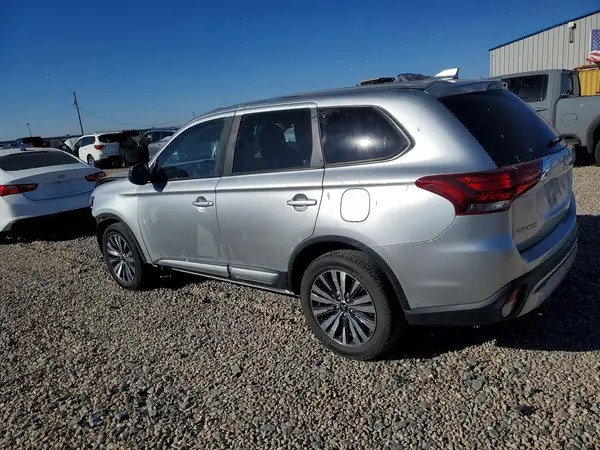 JA4AD2A30LZ047102 2020 MITSUBISHI OUTLANDER - Image 2