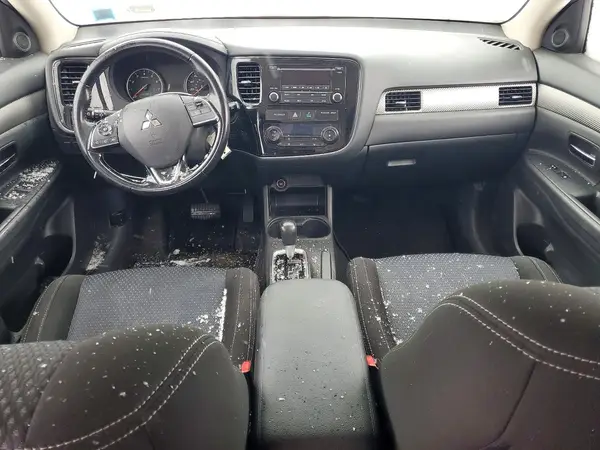 JA4AD2A31GZ005253 2016 MITSUBISHI OUTLANDER - Image 8