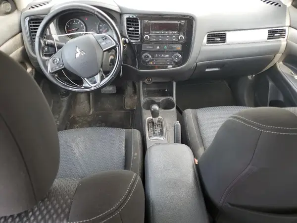 JA4AD2A31GZ008153 2016 MITSUBISHI OUTLANDER - Image 8