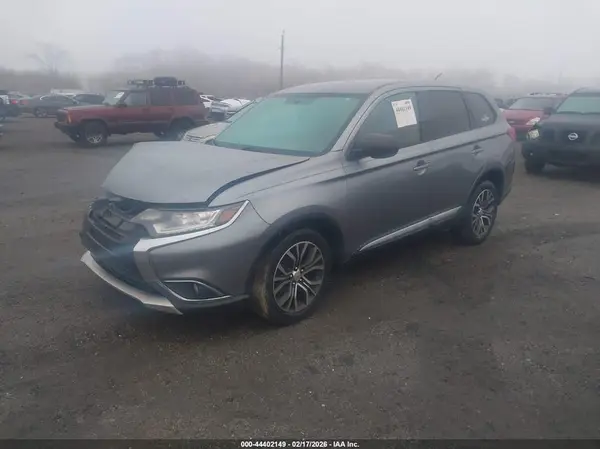 JA4AD2A31GZ008377 2016 MITSUBISHI OUTLANDER - Image 2