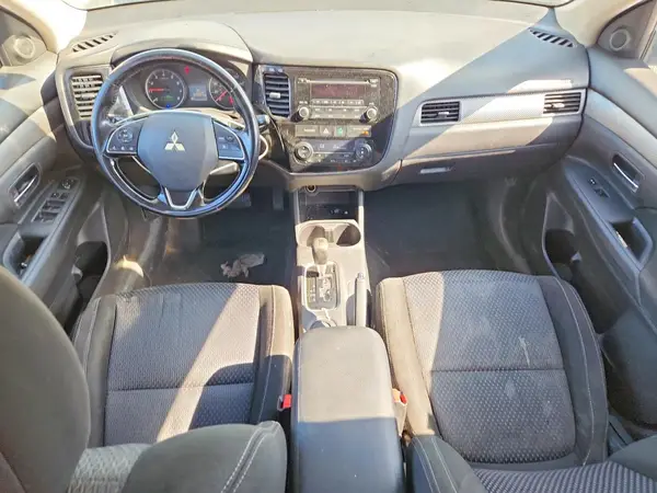 JA4AD2A31GZ009903 2016 MITSUBISHI OUTLANDER - Image 8