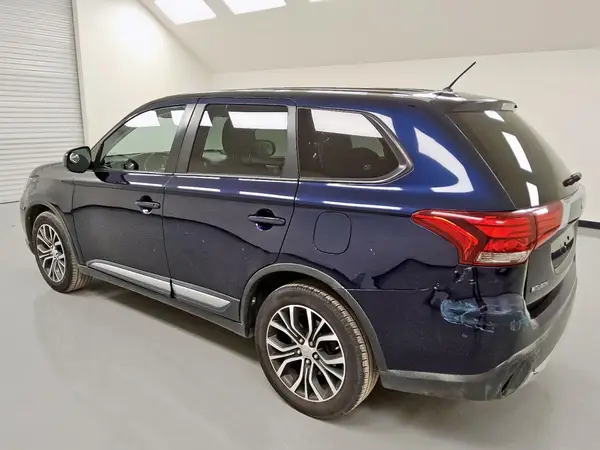 JA4AD2A31GZ013952 2016 MITSUBISHI OUTLANDER - Image 2