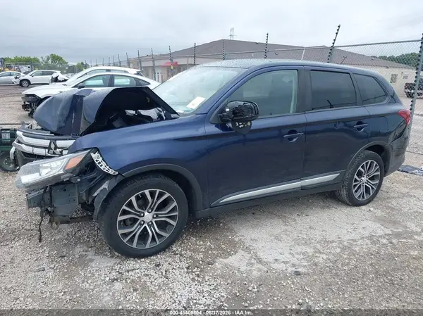 JA4AD2A31GZ034588 2016 MITSUBISHI OUTLANDER - Image 2
