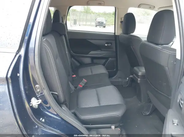 JA4AD2A31GZ034588 2016 MITSUBISHI OUTLANDER - Image 8