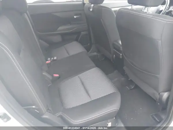 JA4AD2A31HZ018540 2017 MITSUBISHI OUTLANDER - Image 8