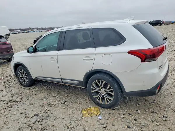 JA4AD2A31HZ023088 2017 MITSUBISHI OUTLANDER - Image 2