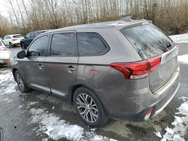 JA4AD2A31HZ063686 2017 MITSUBISHI OUTLANDER - Image 2