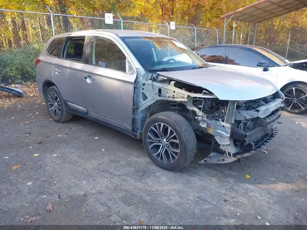 JA4AD2A31JJ000284 2018 MITSUBISHI OUTLANDER - Image 1