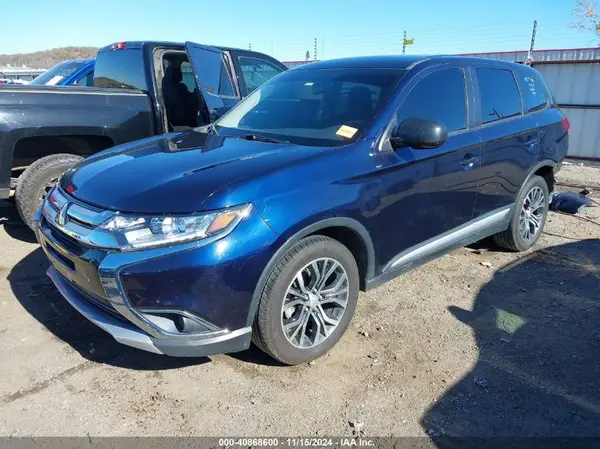 JA4AD2A31JJ003847 2018 MITSUBISHI OUTLANDER - Image 2