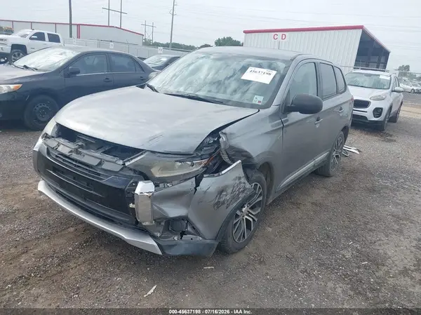 JA4AD2A31JZ052435 2018 MITSUBISHI OUTLANDER - Image 2