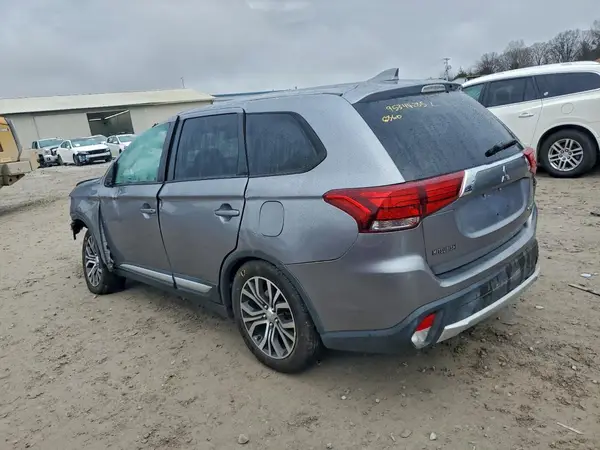 JA4AD2A31JZ060440 2018 MITSUBISHI OUTLANDER - Image 2