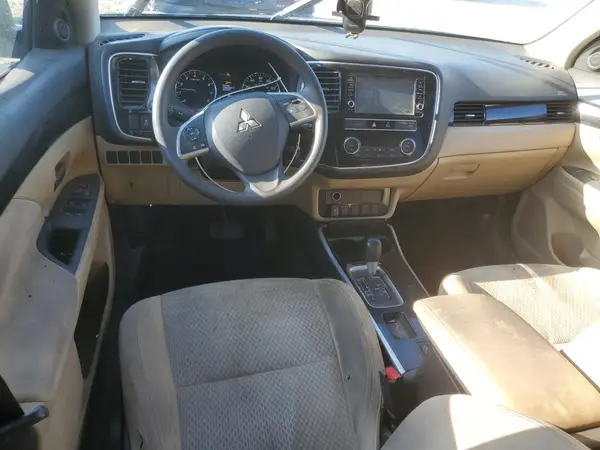 JA4AD2A31KJ001355 2019 MITSUBISHI OUTLANDER - Image 8