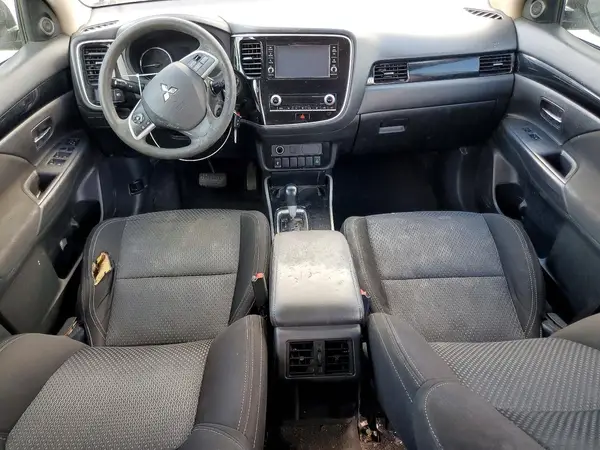 JA4AD2A31LZ011628 2020 MITSUBISHI OUTLANDER - Image 8