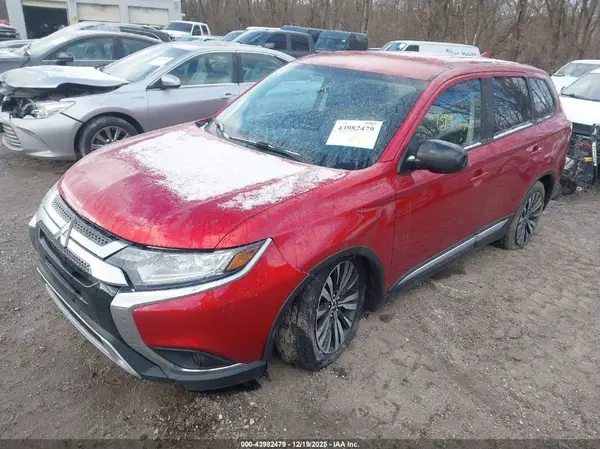 JA4AD2A31LZ012147 2020 MITSUBISHI OUTLANDER - Image 2