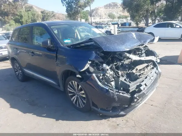JA4AD2A31LZ018515 2020 MITSUBISHI OUTLANDER - Image 1