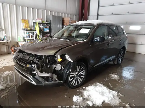 JA4AD2A31LZ033239 2020 MITSUBISHI OUTLANDER - Image 2