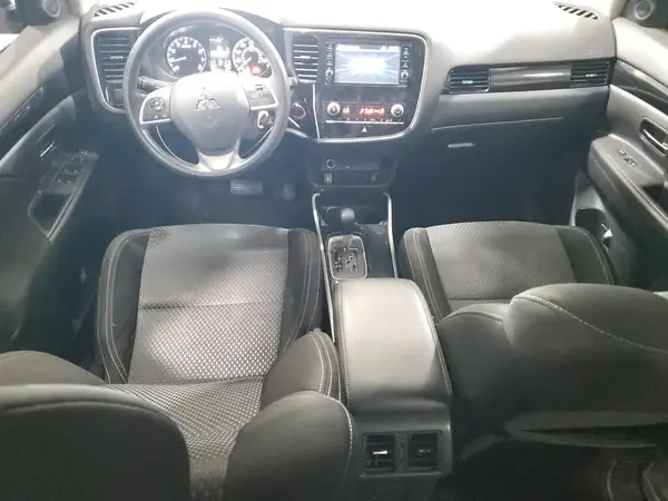 JA4AD2A31LZ033242 2020 MITSUBISHI OUTLANDER - Image 8