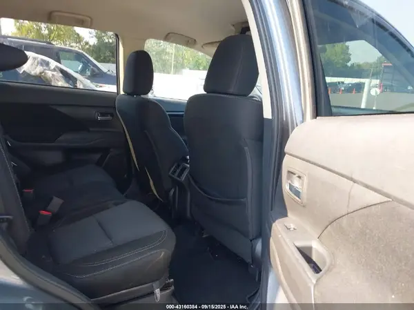 JA4AD2A31LZ039753 2020 MITSUBISHI OUTLANDER - Image 8