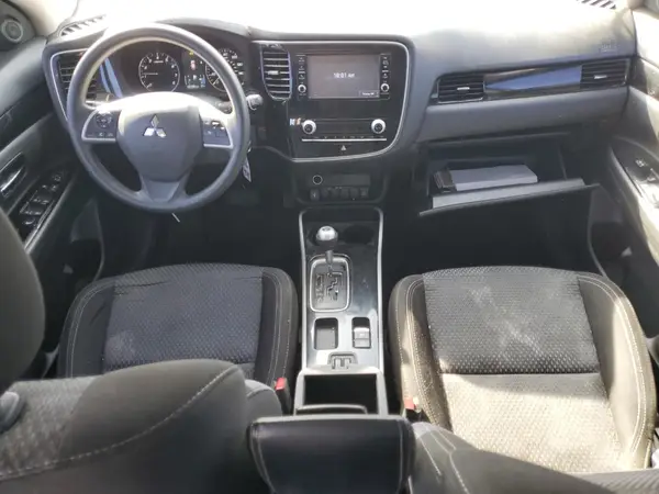 JA4AD2A31LZ045813 2020 MITSUBISHI OUTLANDER - Image 8