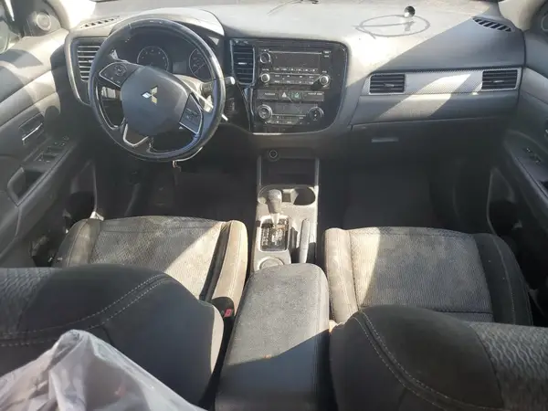 JA4AD2A32GZ003320 2016 MITSUBISHI OUTLANDER - Image 8