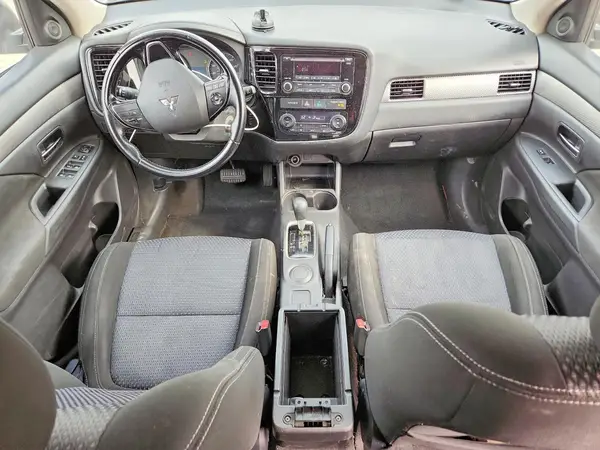 JA4AD2A32GZ035717 2016 MITSUBISHI OUTLANDER - Image 8