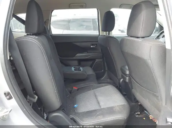 JA4AD2A32GZ048063 2016 MITSUBISHI OUTLANDER - Image 8