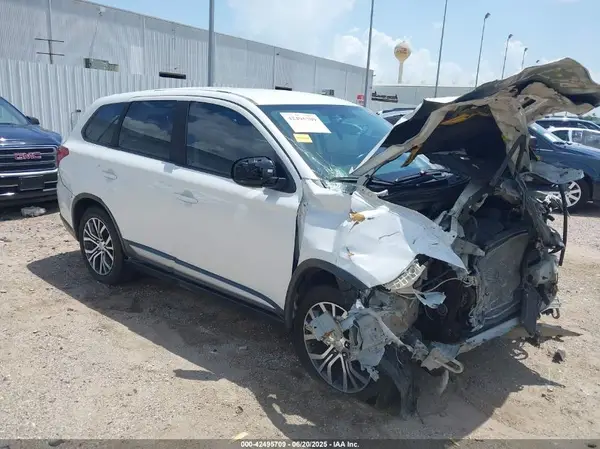 JA4AD2A32GZ065333 2016 MITSUBISHI OUTLANDER - Image 1