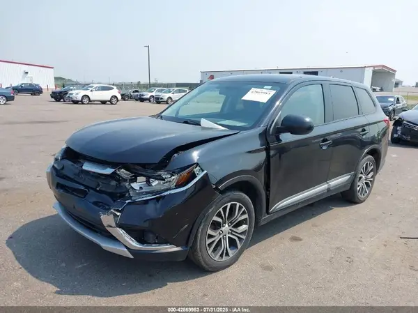 JA4AD2A32HZ005215 2017 MITSUBISHI OUTLANDER - Image 2