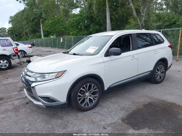 JA4AD2A32HZ016182 2017 MITSUBISHI OUTLANDER - Image 2